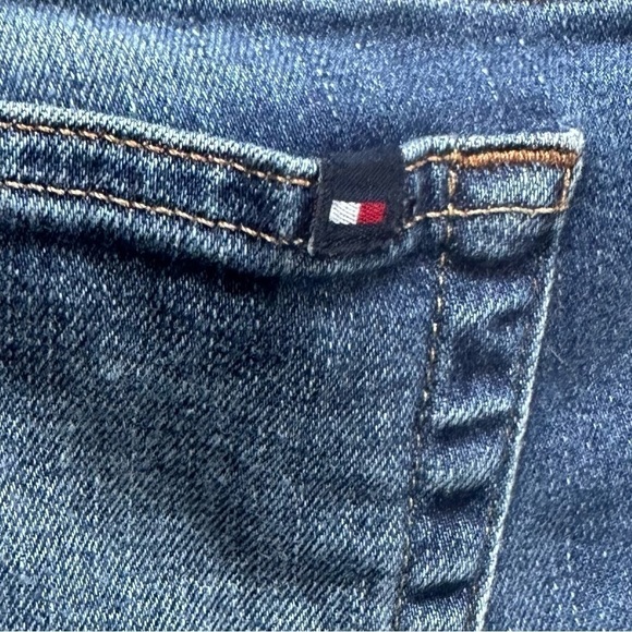 Tommy Hilfiger Straight Jeans - Picture 9 of 12